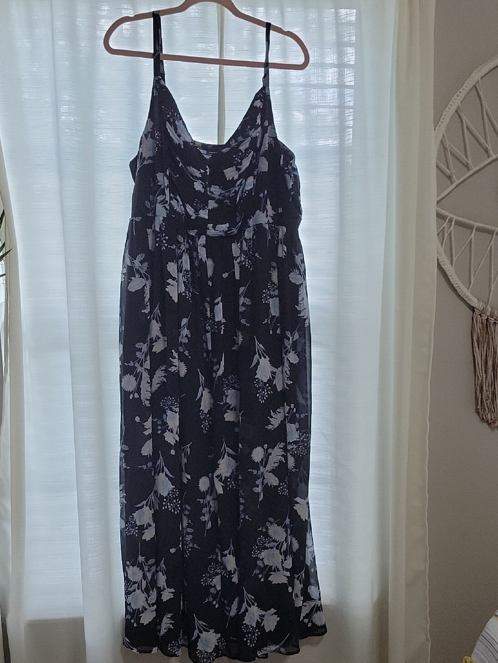Torrid, Size 3, Spaghetti Strap Maxi Dress